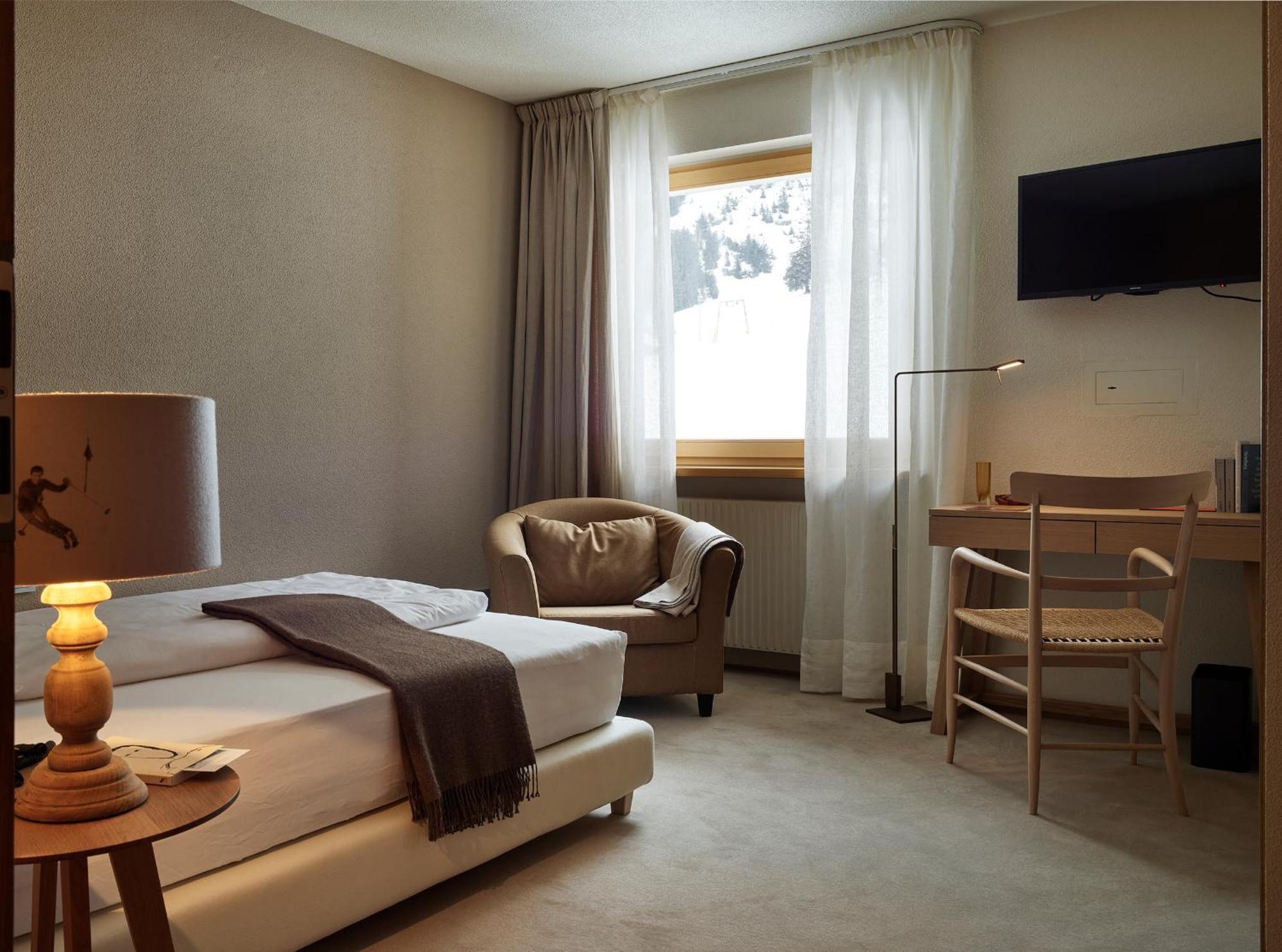 Hotel Schwarzwand レッヒ エクステリア 写真