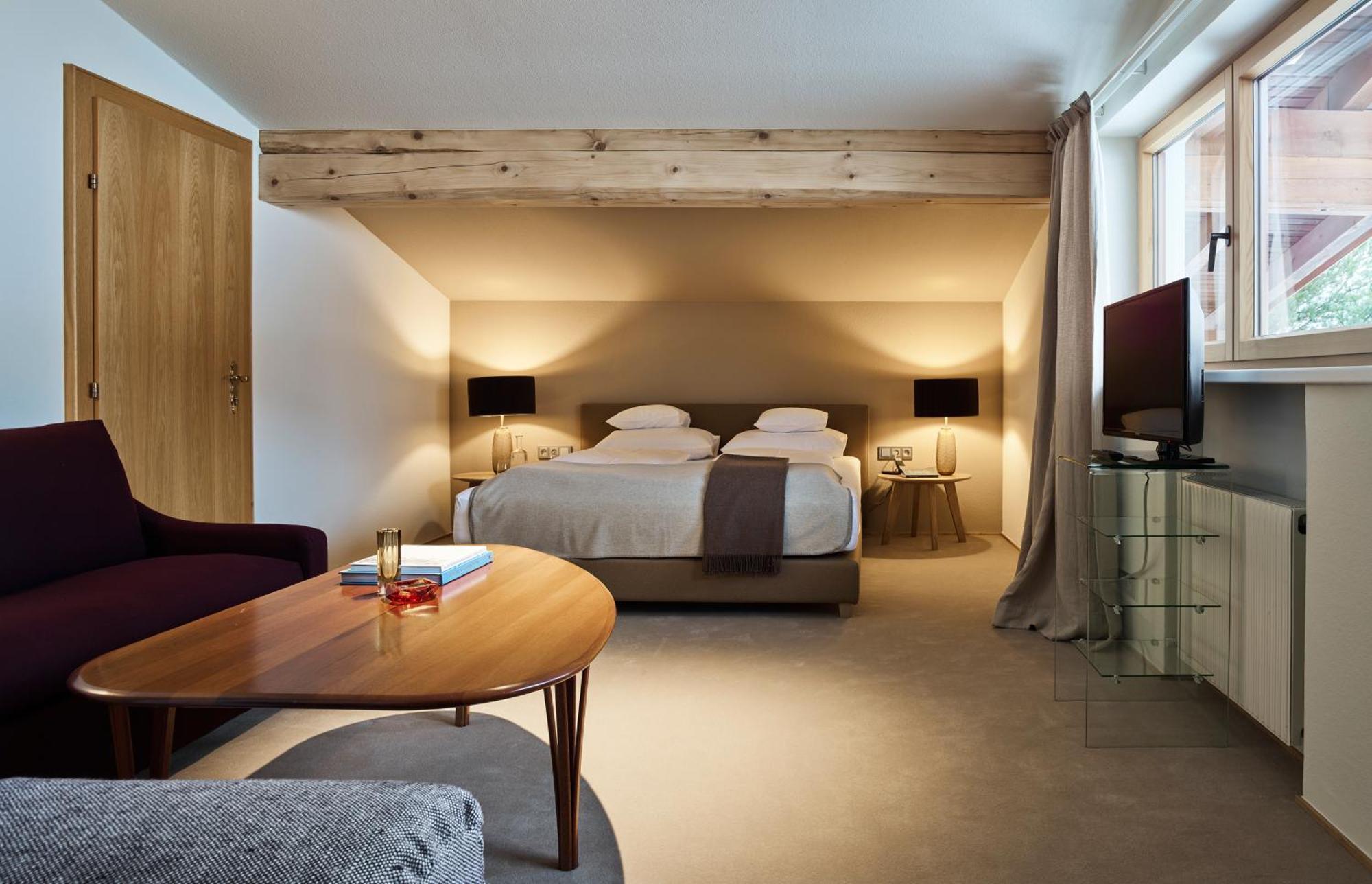 Hotel Schwarzwand レッヒ エクステリア 写真
