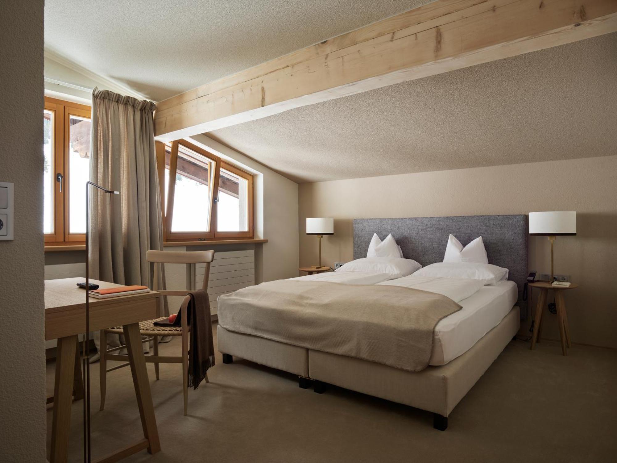 Hotel Schwarzwand レッヒ エクステリア 写真