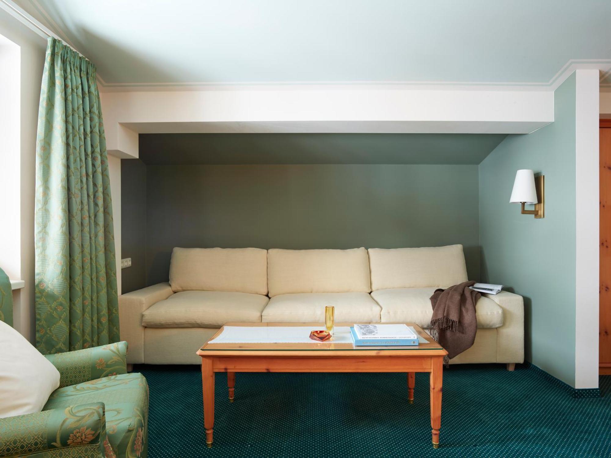 Hotel Schwarzwand レッヒ エクステリア 写真