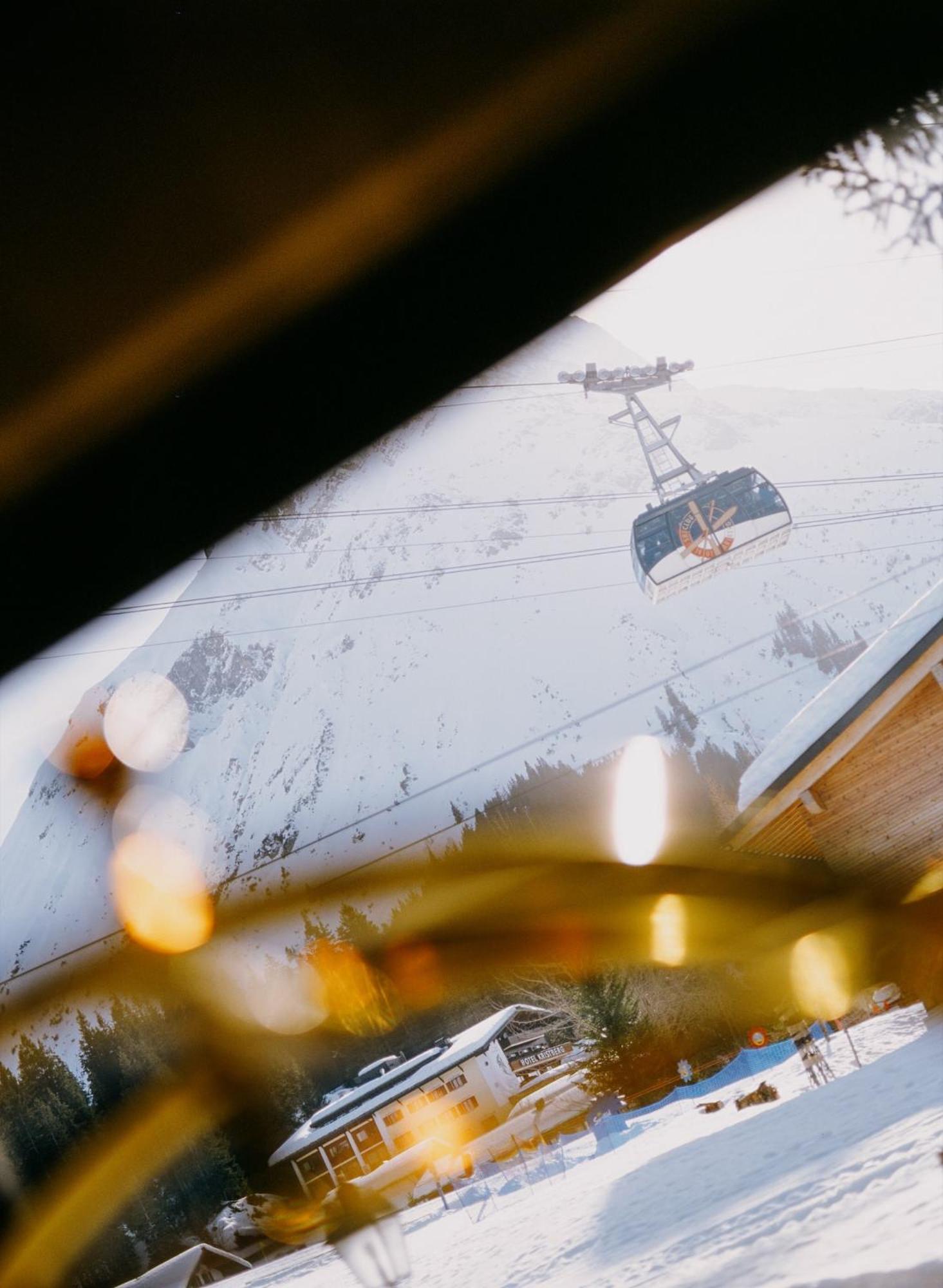 Hotel Schwarzwand レッヒ エクステリア 写真