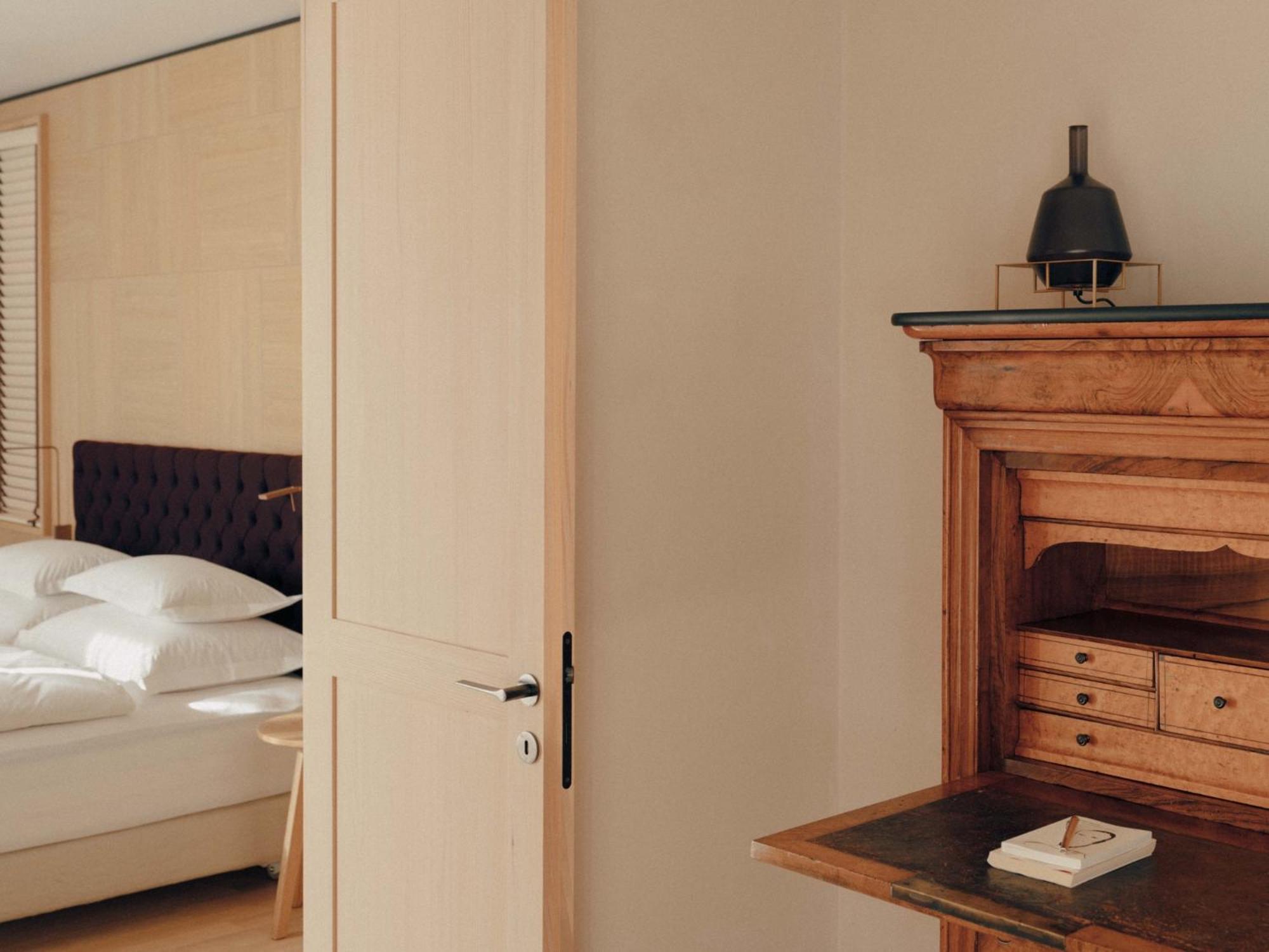 Hotel Schwarzwand レッヒ エクステリア 写真