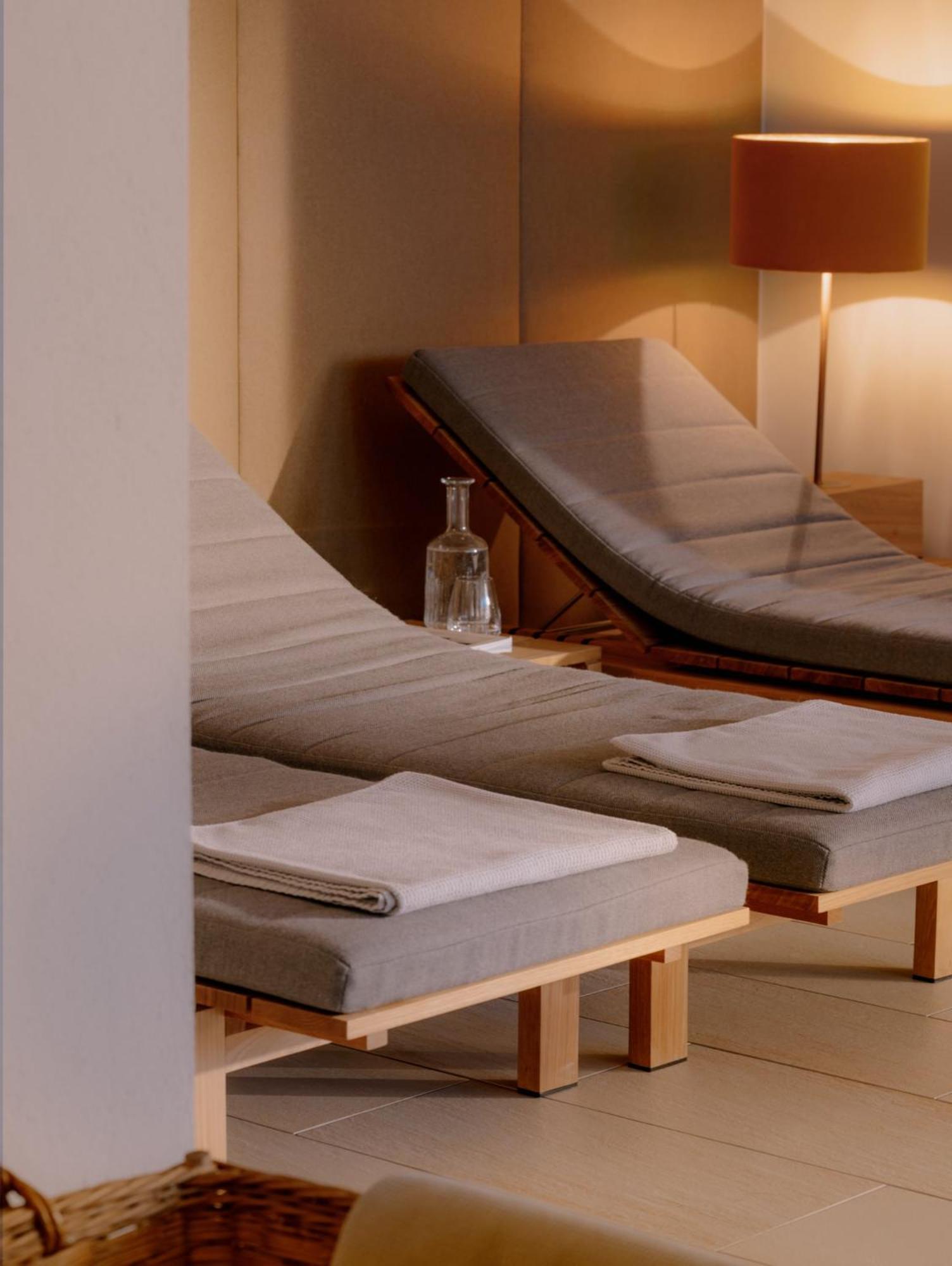 Hotel Schwarzwand レッヒ エクステリア 写真