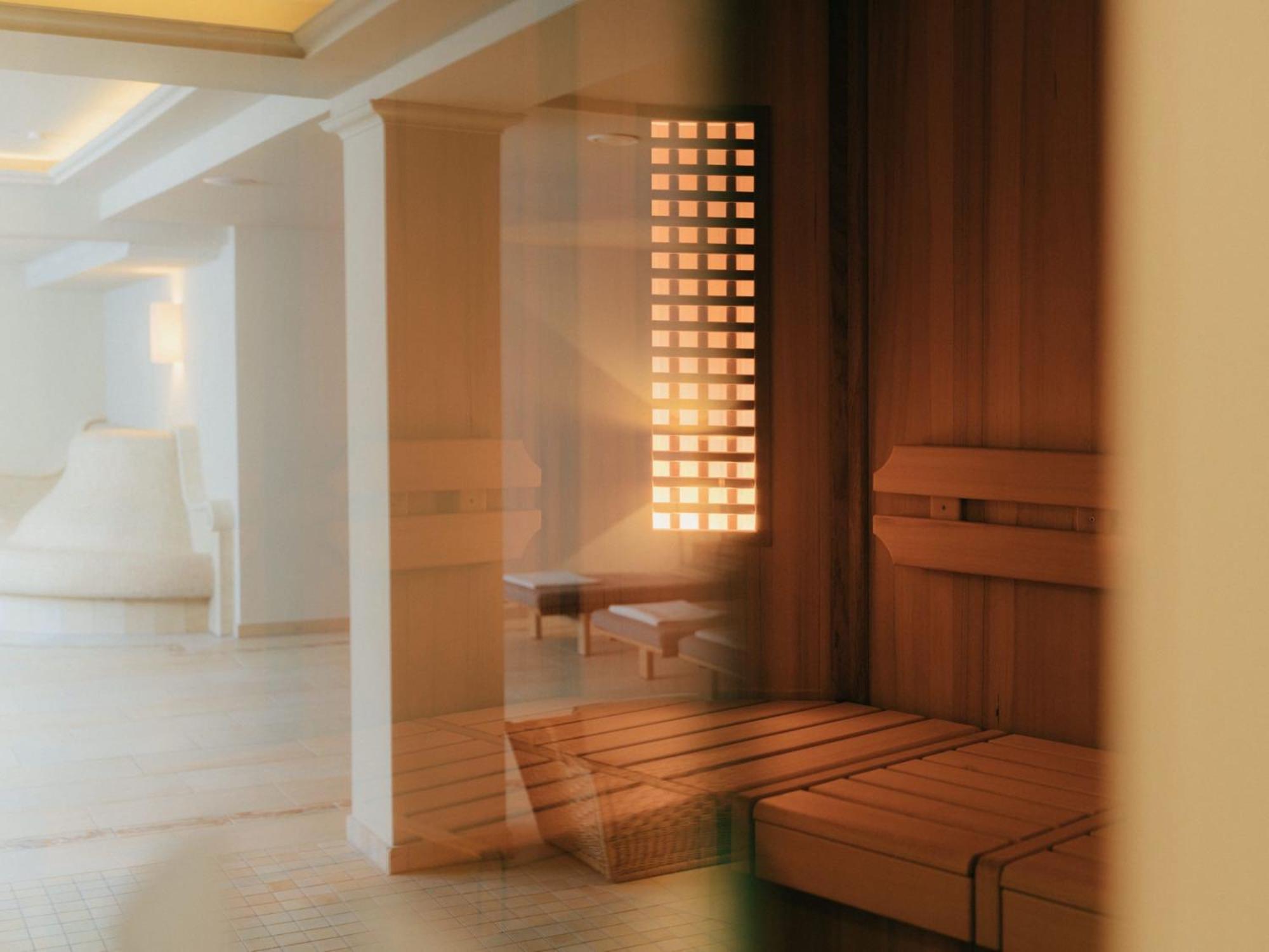 Hotel Schwarzwand レッヒ エクステリア 写真